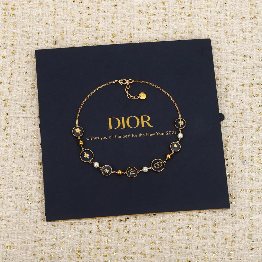D10r necklace