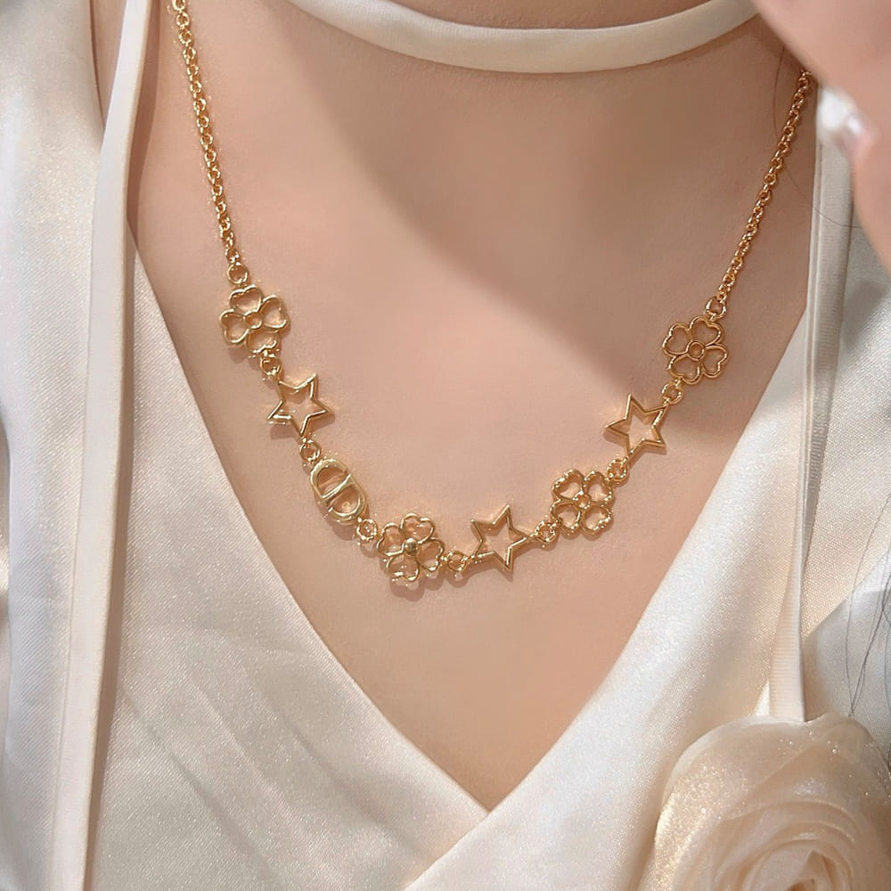 D10r necklace