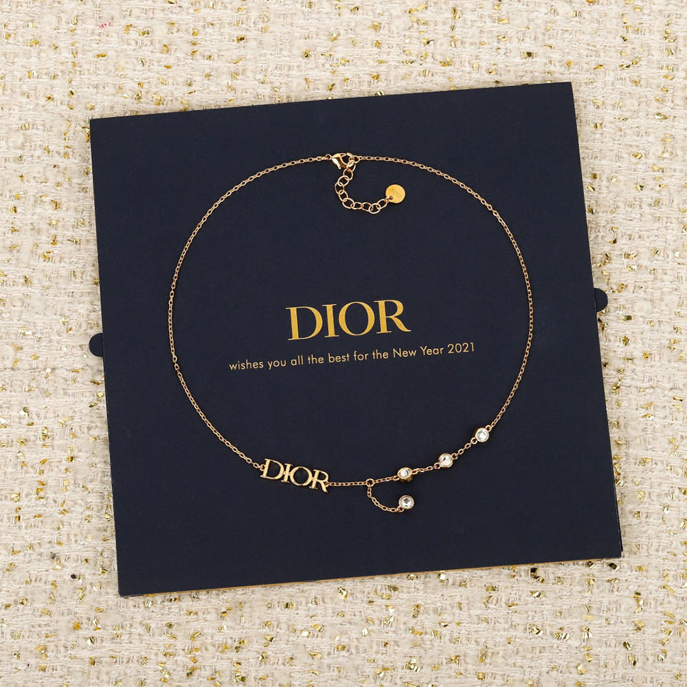 D10r necklace