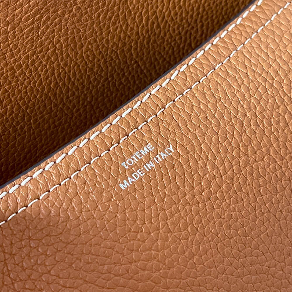 TOTEME T-Lock grained-leather clutch(High-end Grade)