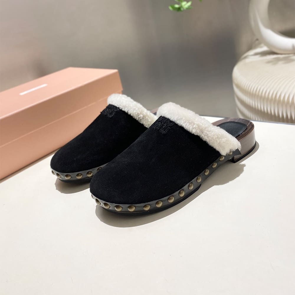 M1um1u Suede clogs