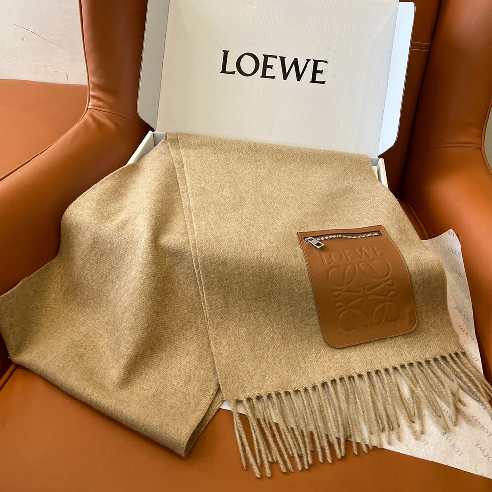 L0ew* Scarf in wool and cashmere
