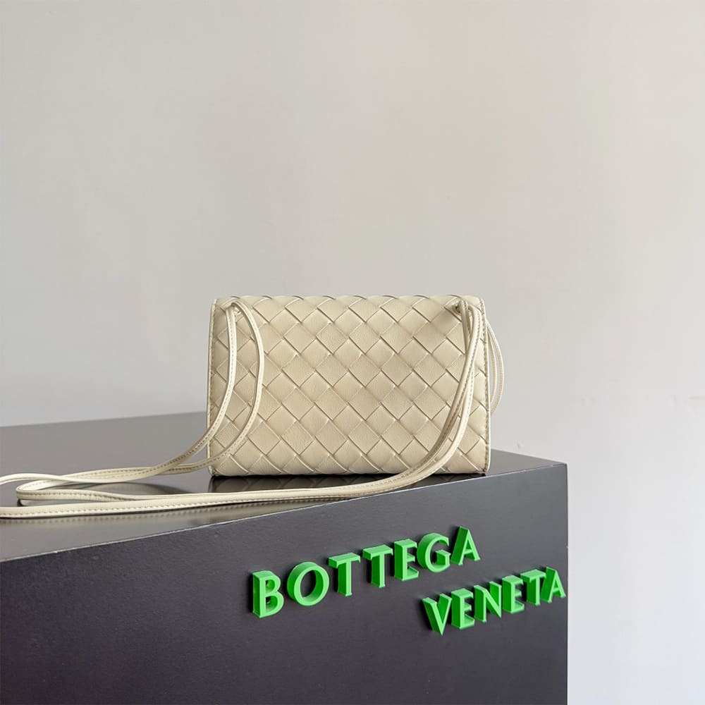 Bottege Ven*ta Andiamo Pouch on Strap(HIGH-END GRADE)