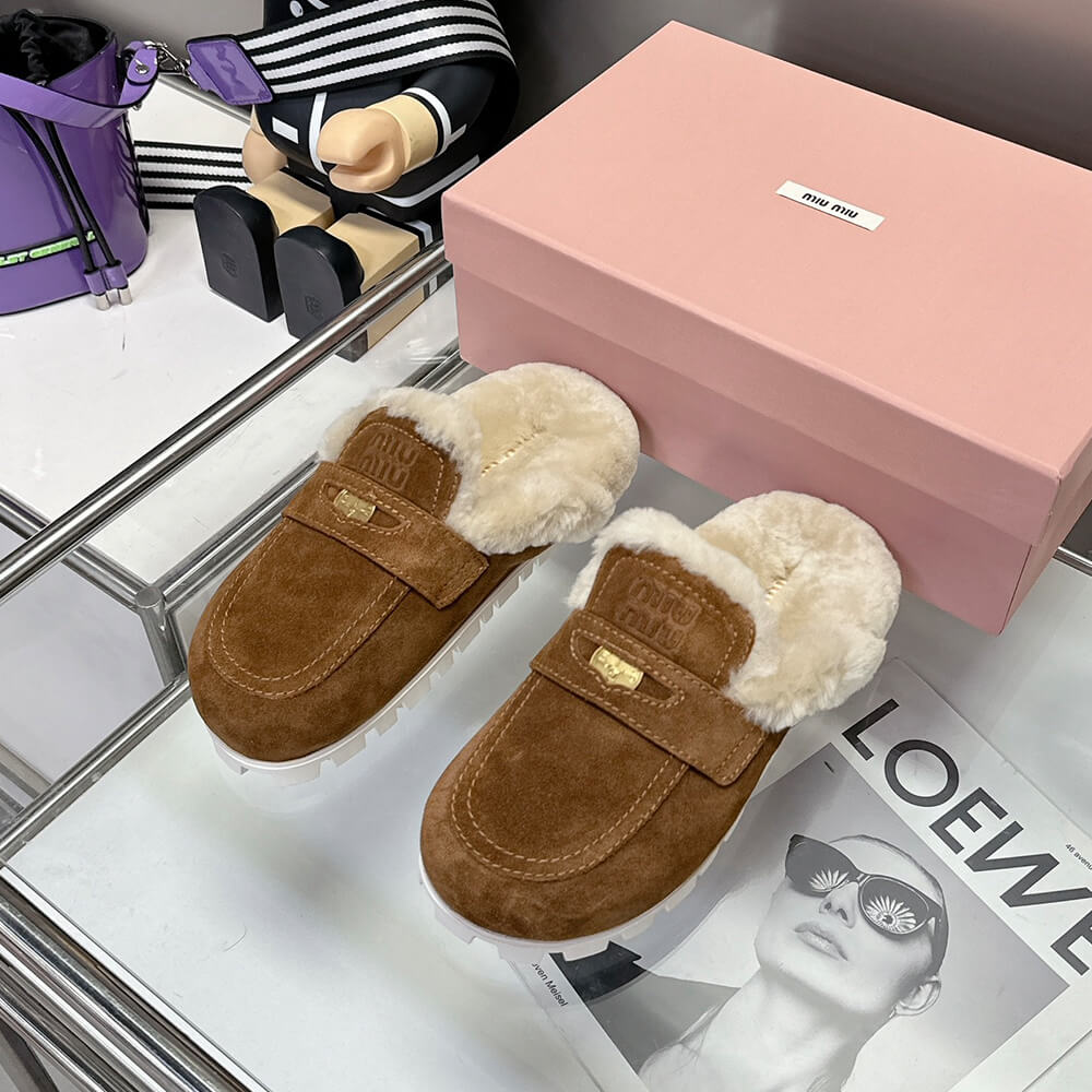 M1um1u Suede mules