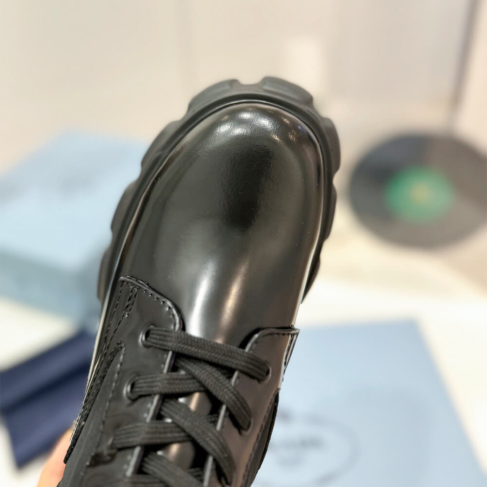 Pra*a Boots