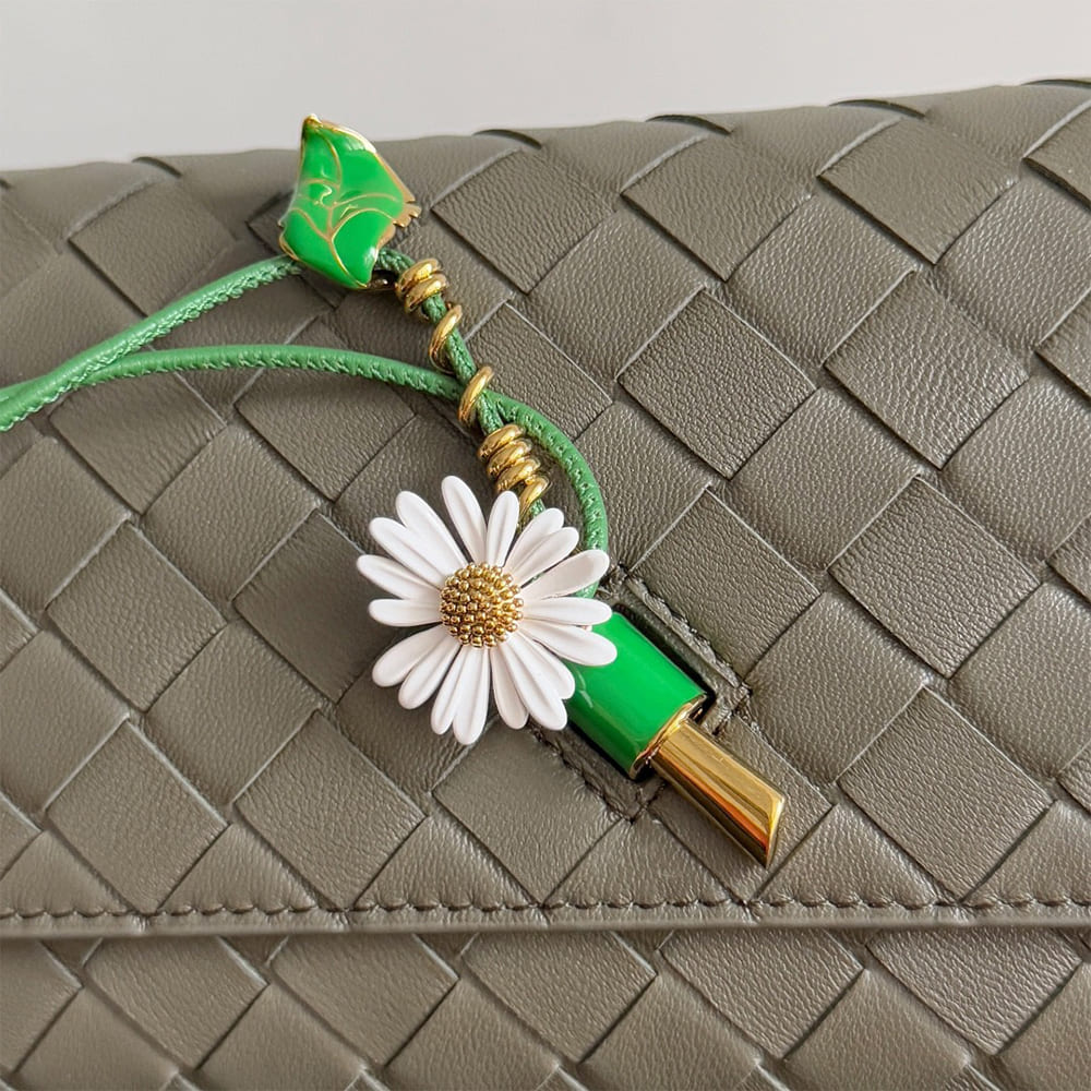 Bottege Ven*ta Andiamo Pouch on Strap(HIGH-END GRADE)