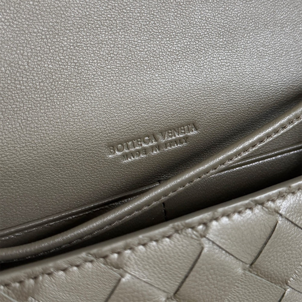 Bottege Ven*ta Andiamo Pouch on Strap(HIGH-END GRADE)