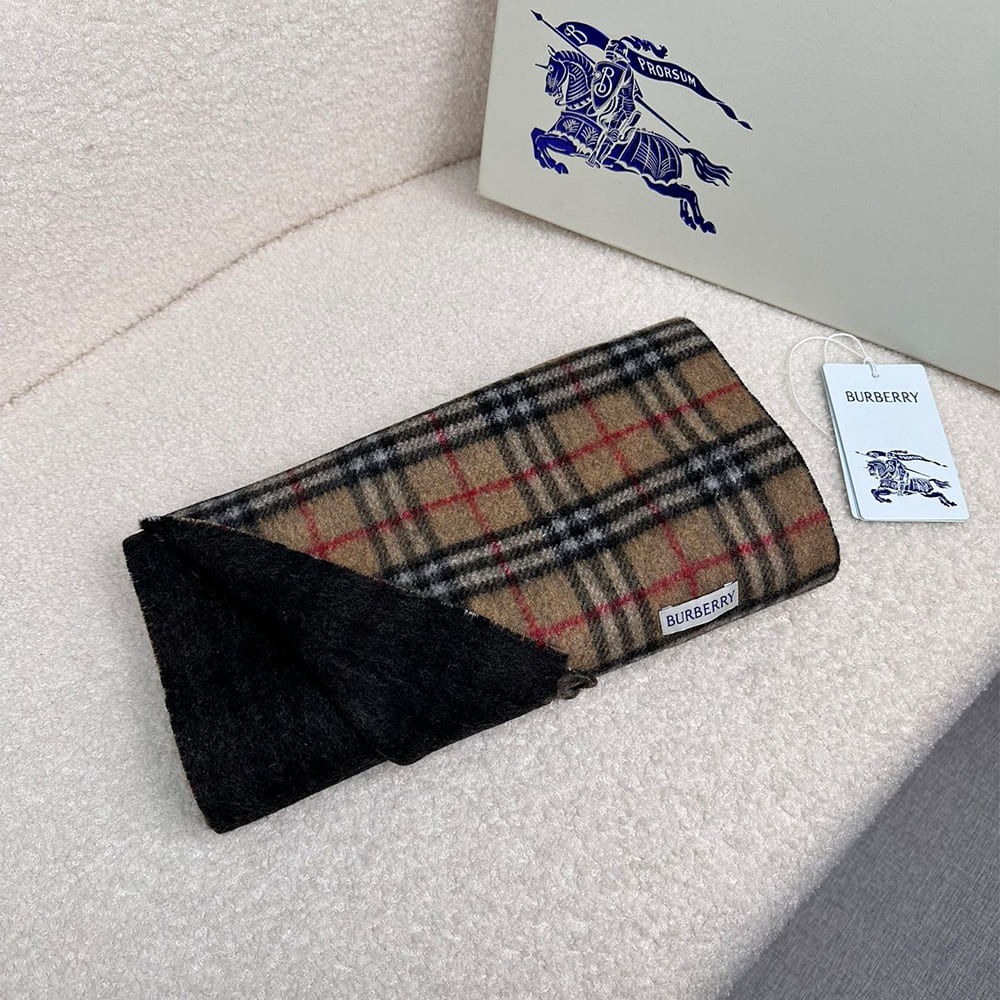 Bv*b*rry Check Cashmere Scarf