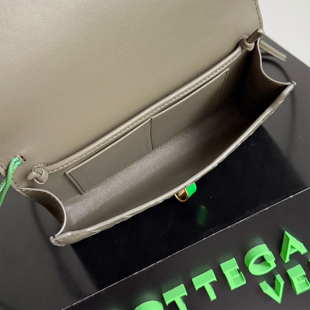 Bottege Ven*ta Andiamo Pouch on Strap(HIGH-END GRADE)