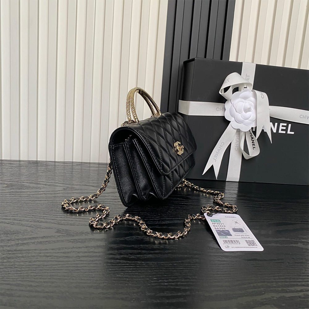 Ch**el CLUTCH WITH CHAIN(HIGH-END GRADE)