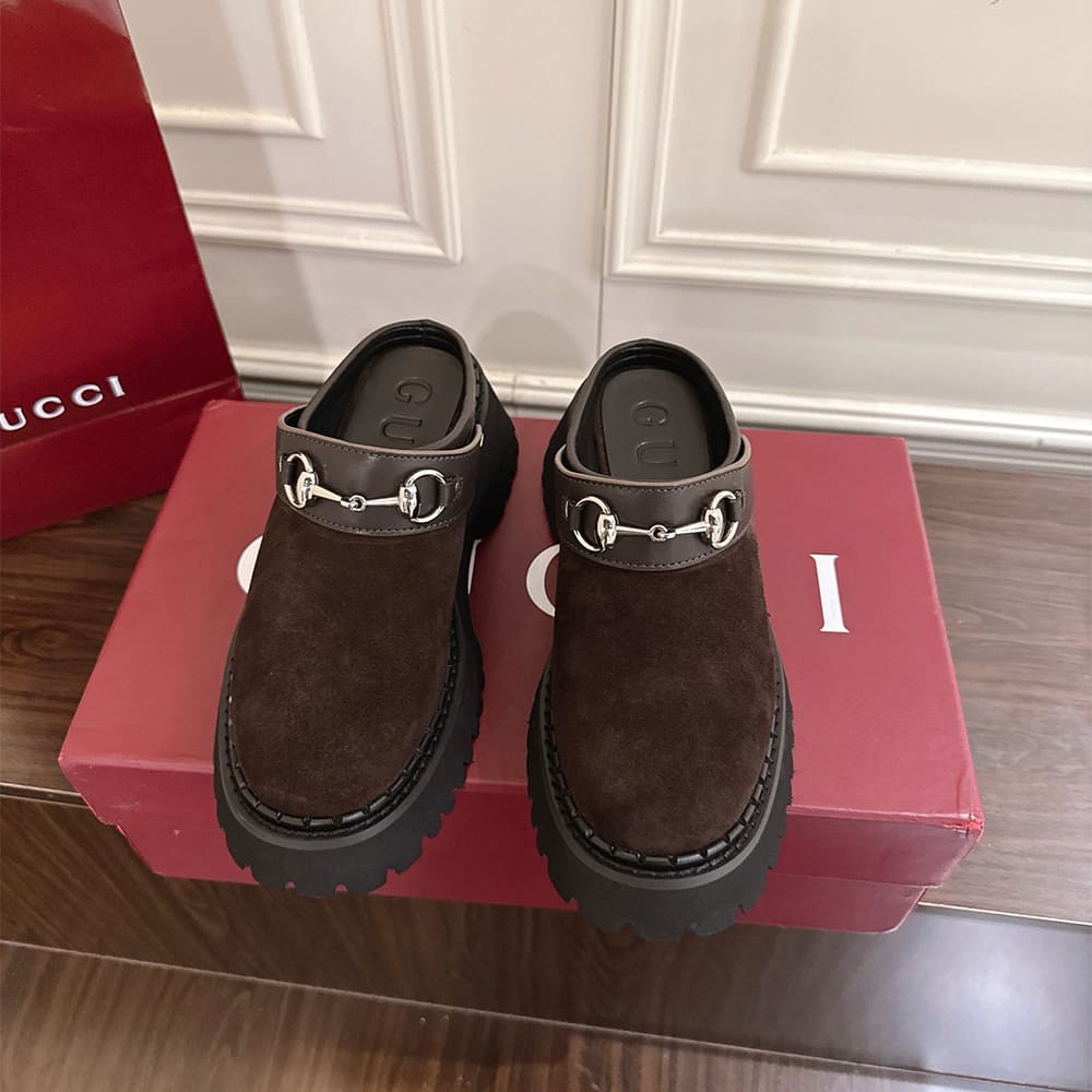 Gvc*1 Women’s mule with Horsebit