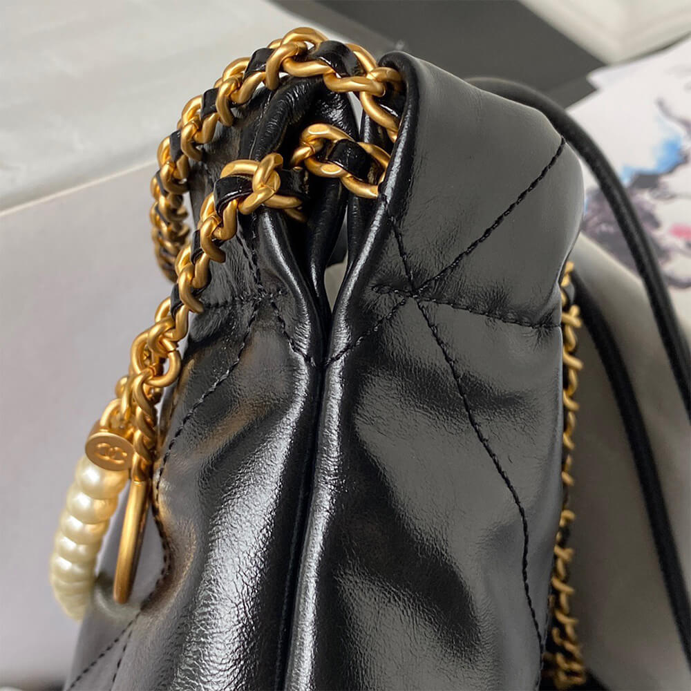 Ch**el 22 Mini hand bag Pearl(HIGH-END GRADE)