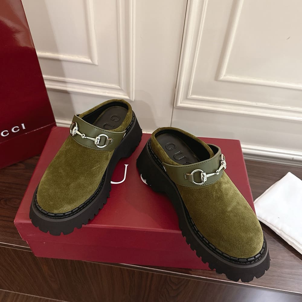Gvc*1 Women’s mule with Horsebit