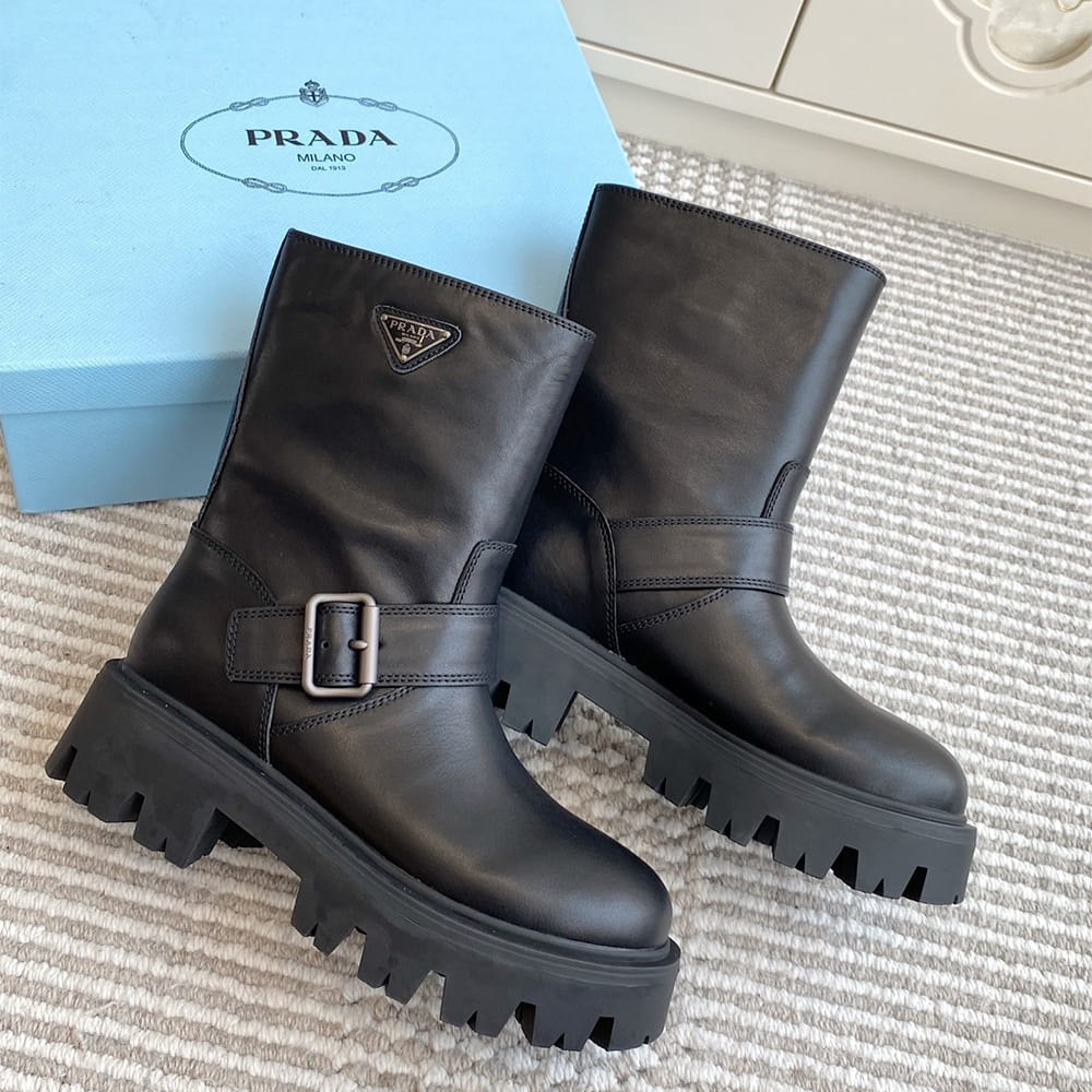 Pra*a Leather booties