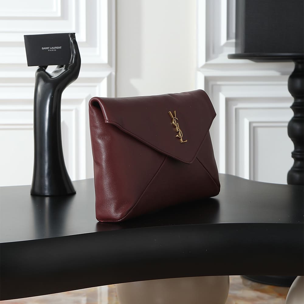 Y51 CASSANDRE large envelope pouch in shiny leather