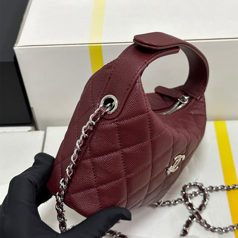 Ch**el Clutch with Chain(HIGH-END GRADE)