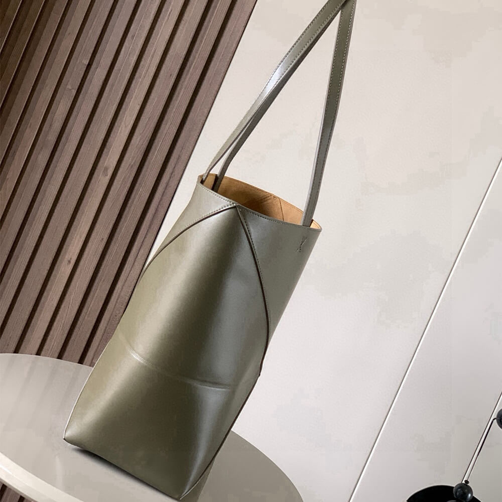 L0ew* Medium Puzzle Fold tote in shiny calfskin(HIGH-END GRADE)