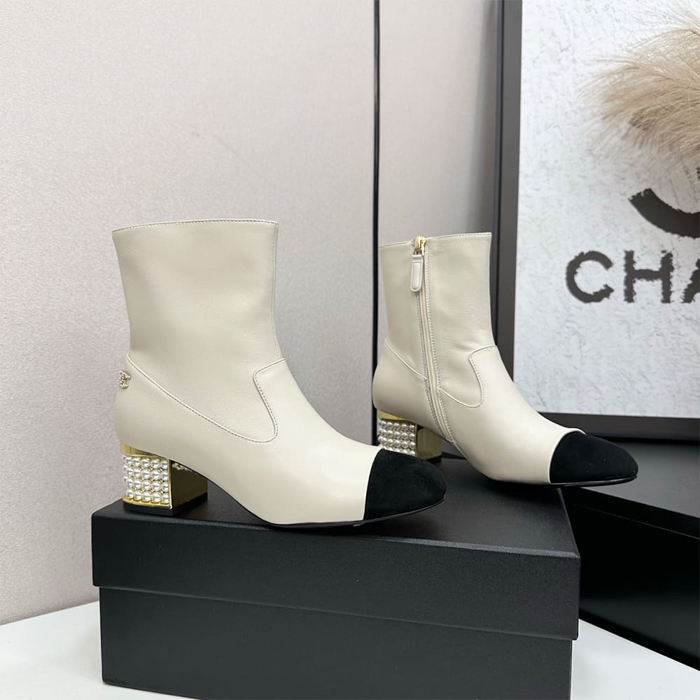 Ch**el Boots