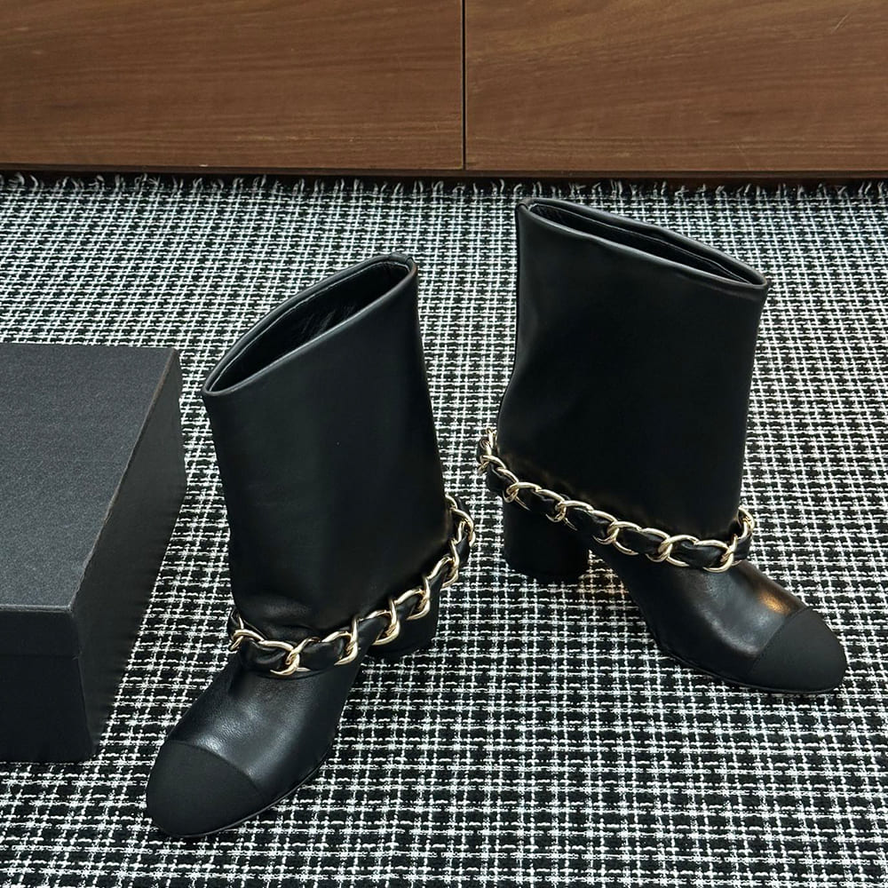 Ch**el Boots