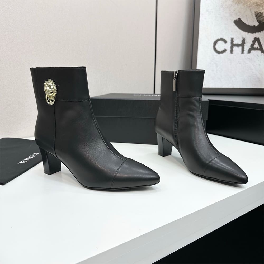 Ch**el Boots