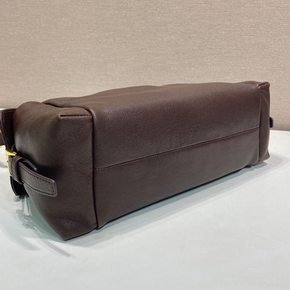 Pra*a Explore large nappa leather bag(HIGH-END GRADE)
