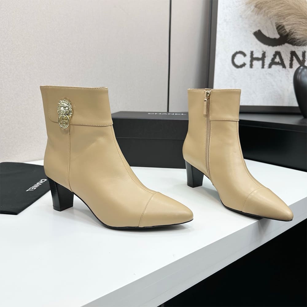Ch**el Boots