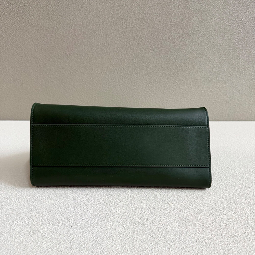 The R0w Peggy Clutch in Leather(HIGH-END GRADE)