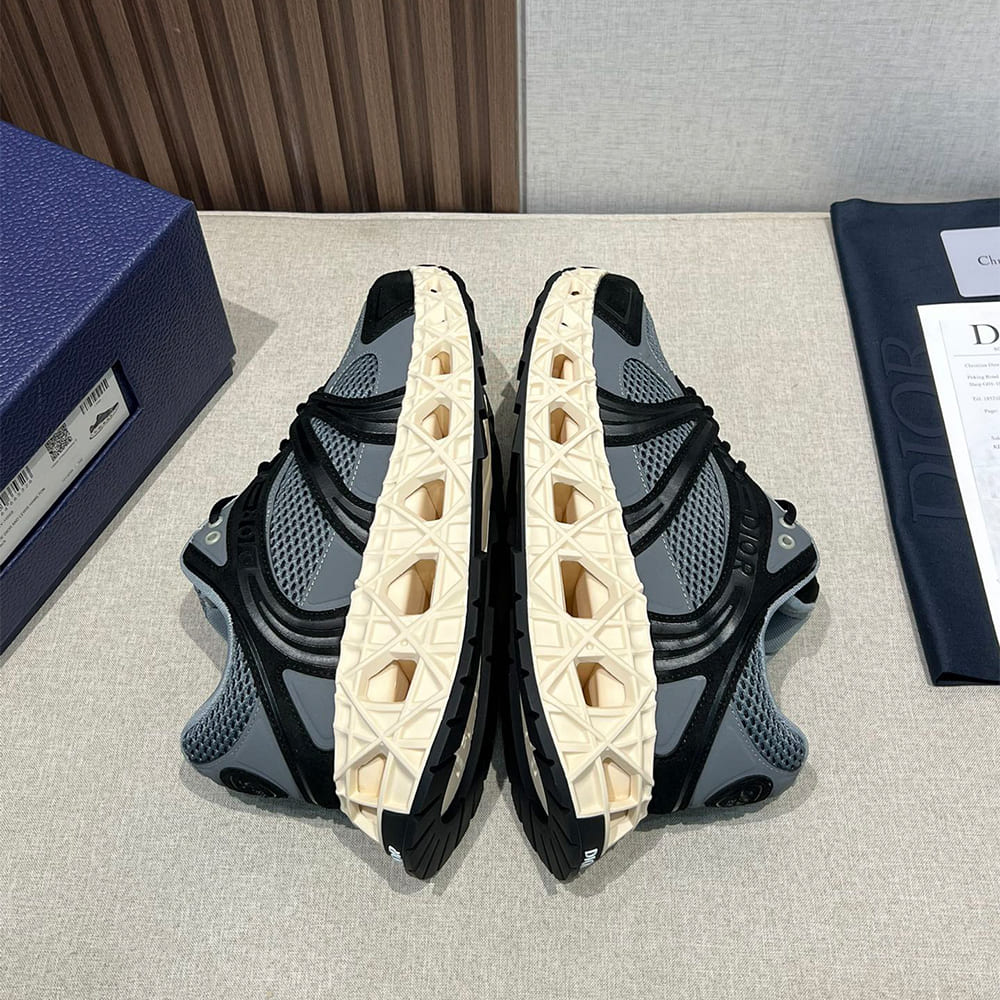 D10r B35 NXXT Sneaker