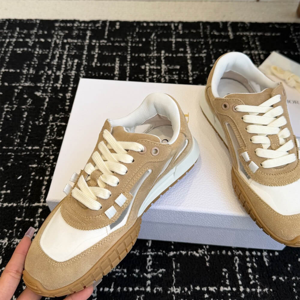 D10r Tech Sneaker