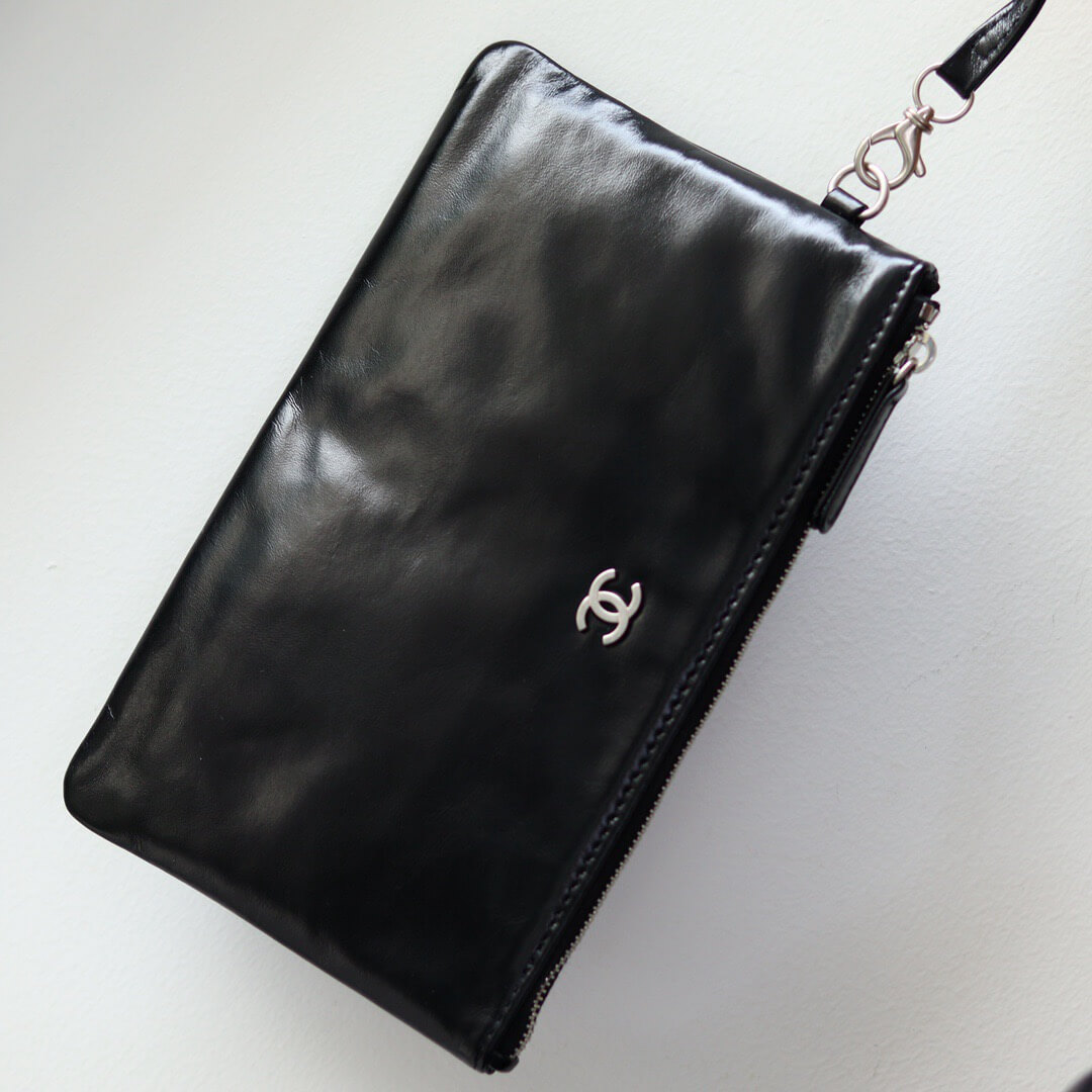 Ch**el 22 SMALL HANDBAG(TAX-FREE GRADE)