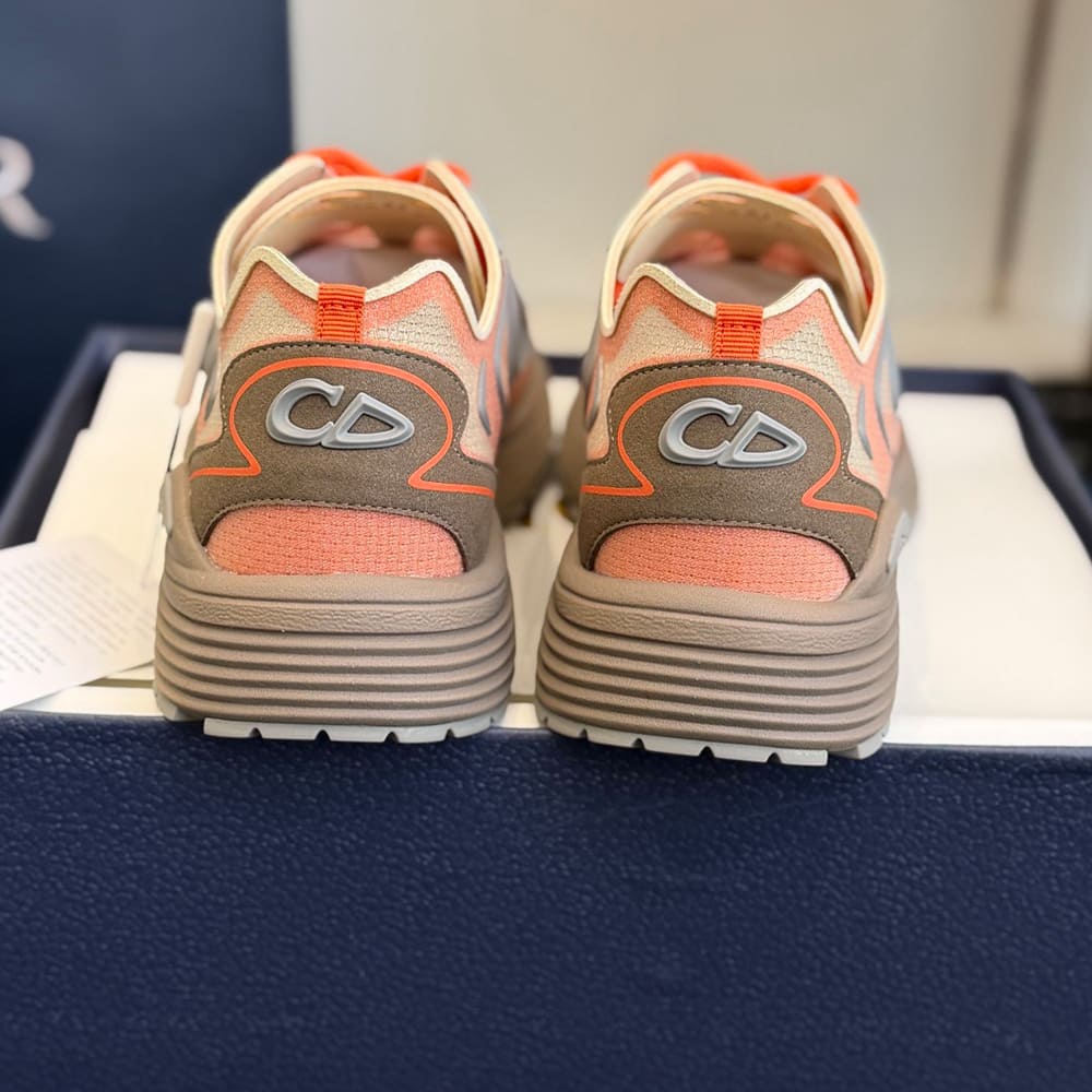 D10r B30 Countdown Tech Sneaker