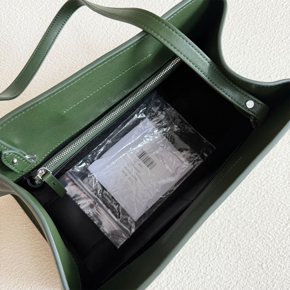 The R0w Peggy Clutch in Leather(HIGH-END GRADE)