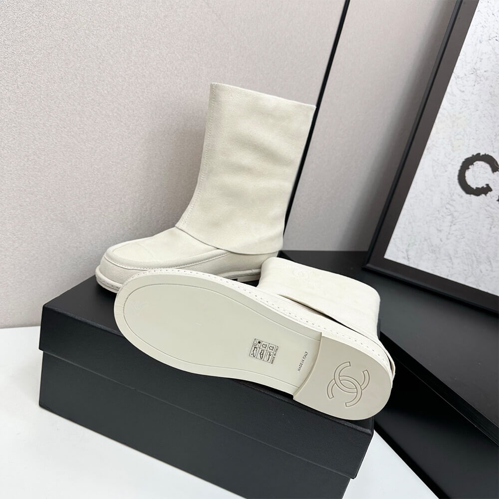 Ch**el Boots