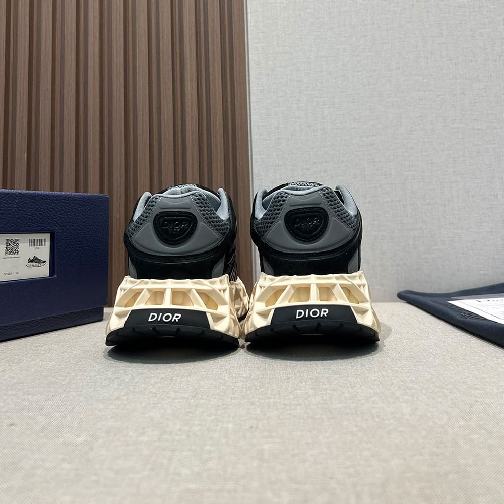 D10r B35 NXXT Sneaker