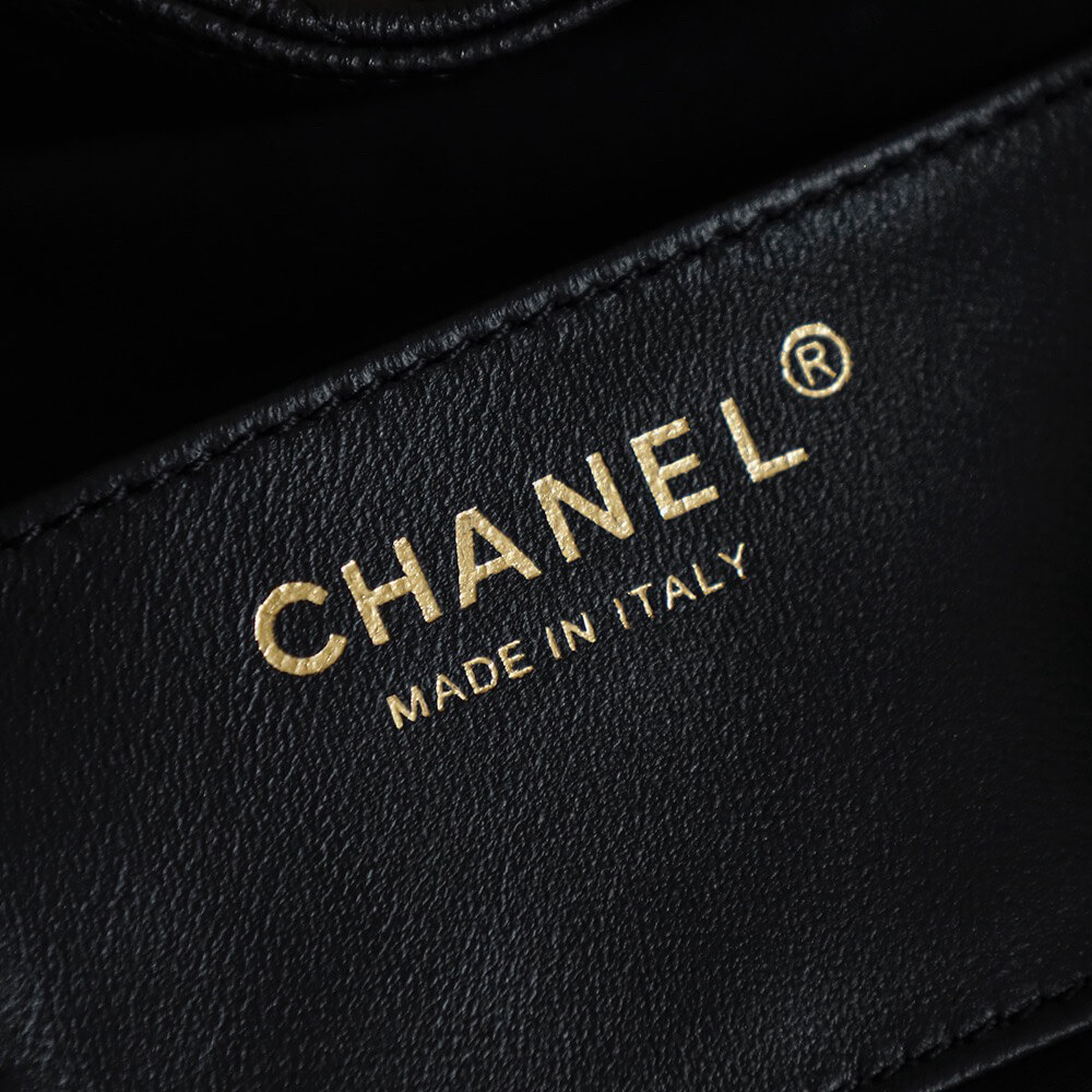 Ch**el 25 Small Handbag(TAX-FREE GRADE)