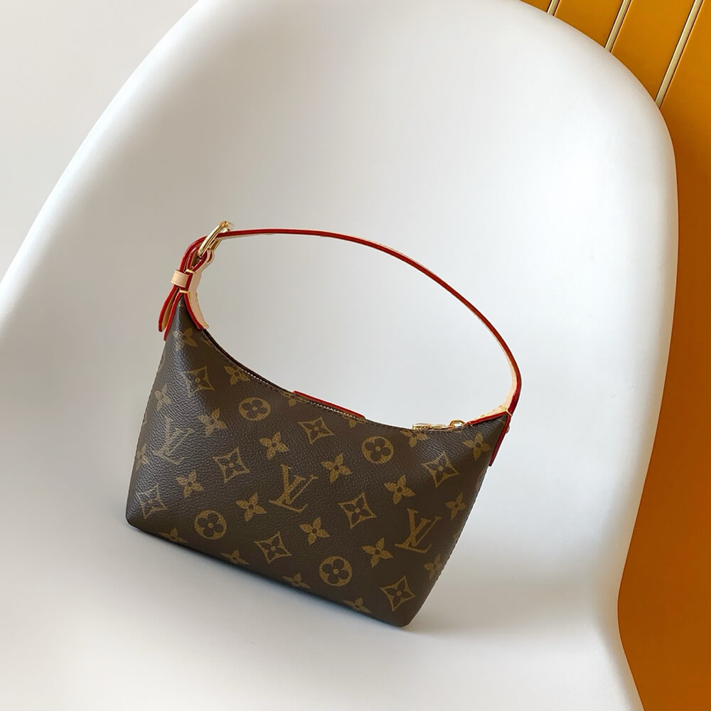 LV Pochette Hills