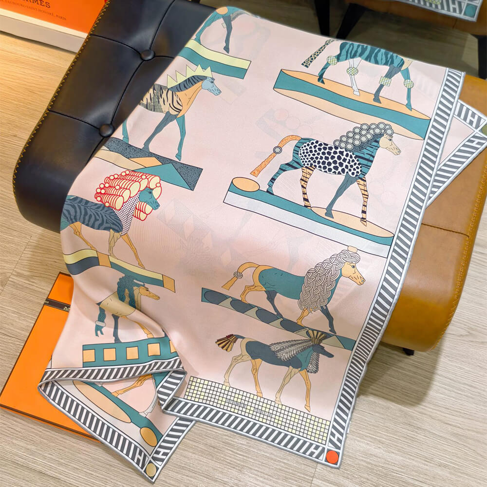 H**me5 A Toute Allure scarf 90