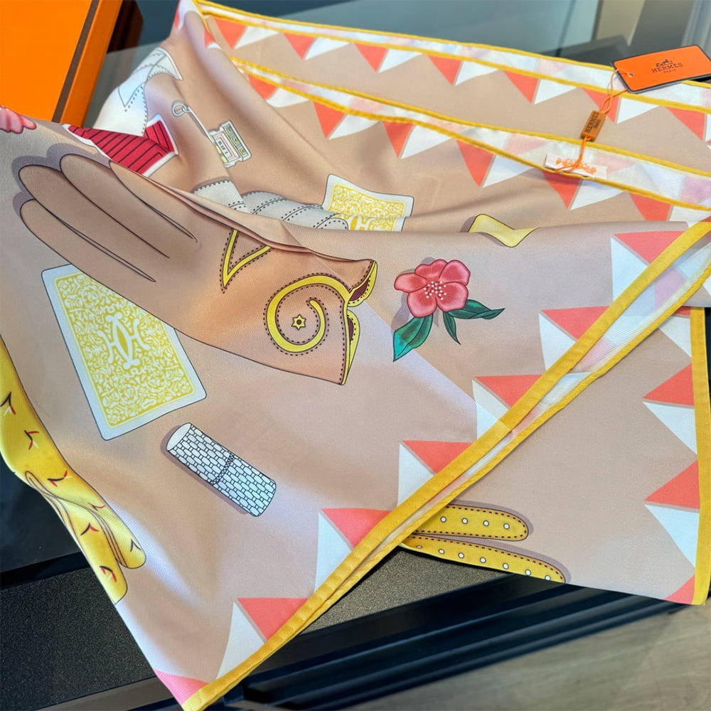 H**me5 L’Heure des Gants scarf 90