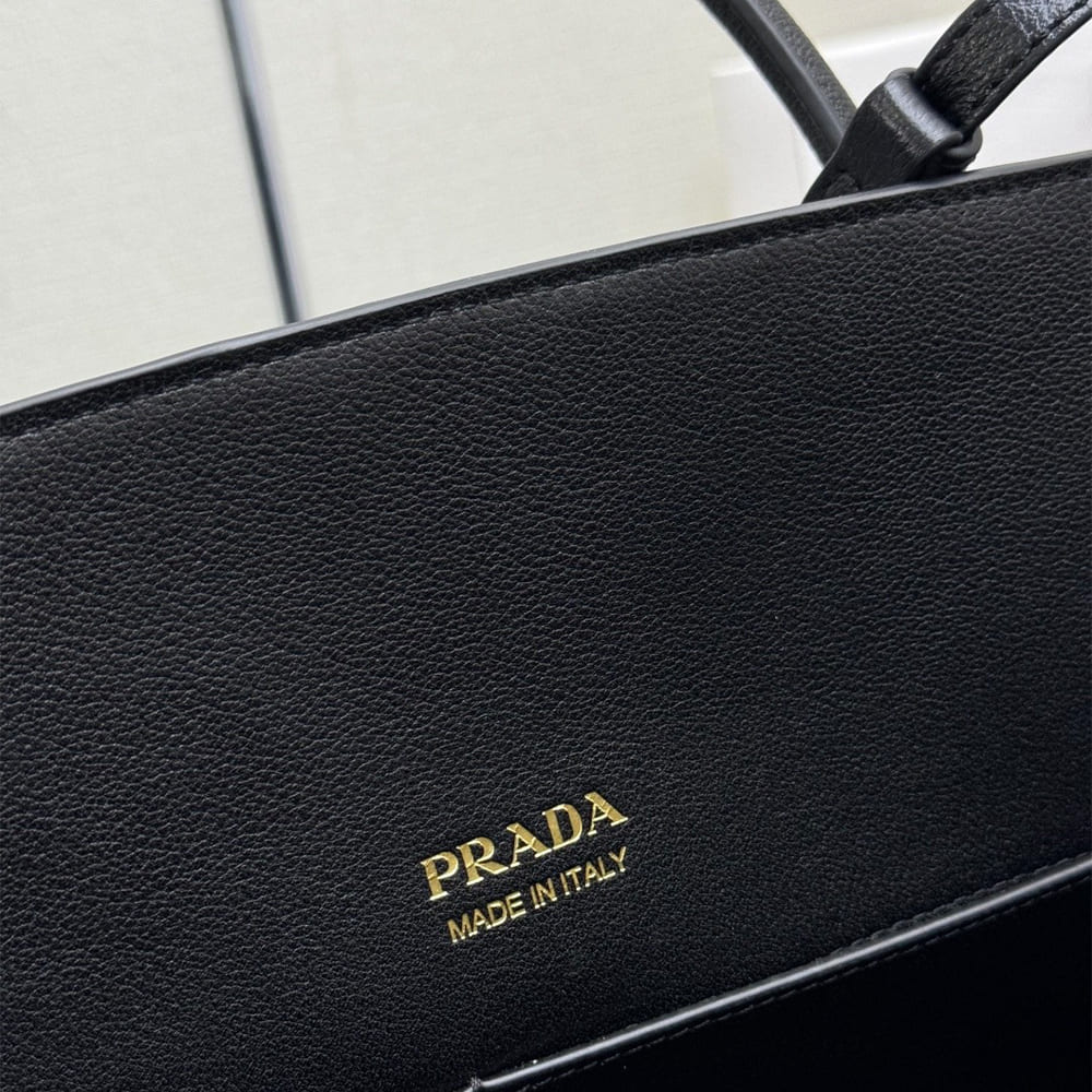 Pra*a Large leather tote bag(HIGH-END GRADE)