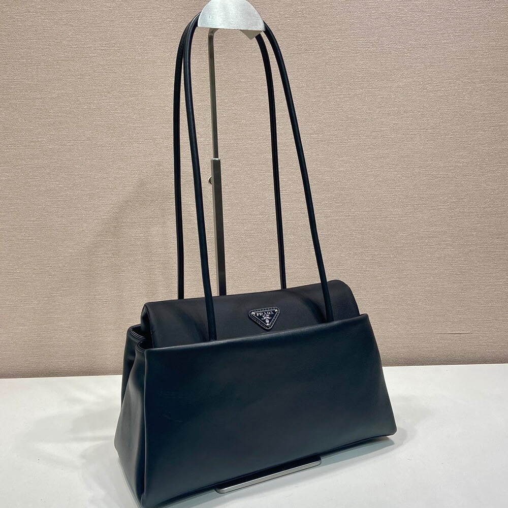 Pra*a Passage medium leather bag with Re-Nylon flap(HIGH-END GRADE)