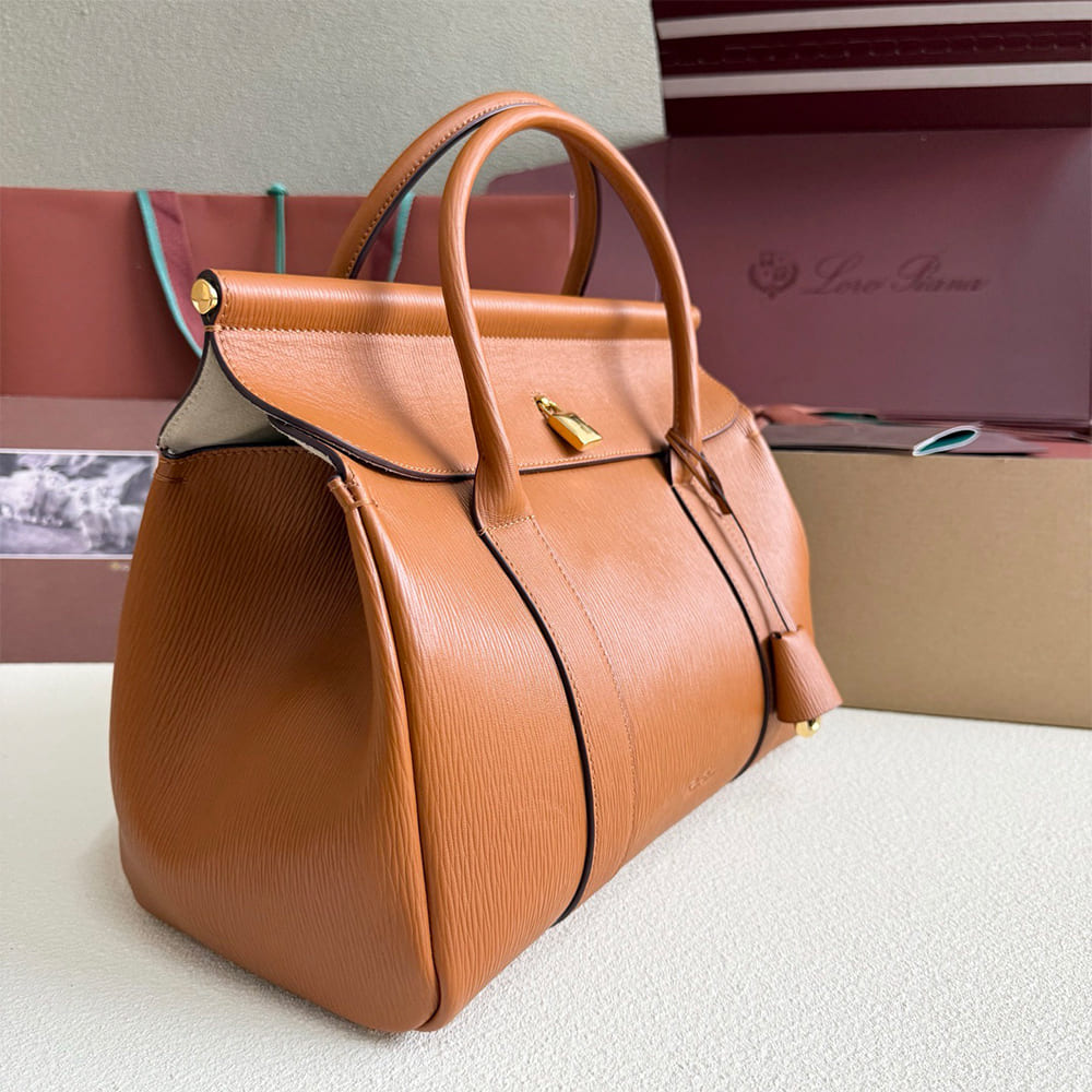 L0r0 P1ana Loom bag L32(HIGH-END GRADE)