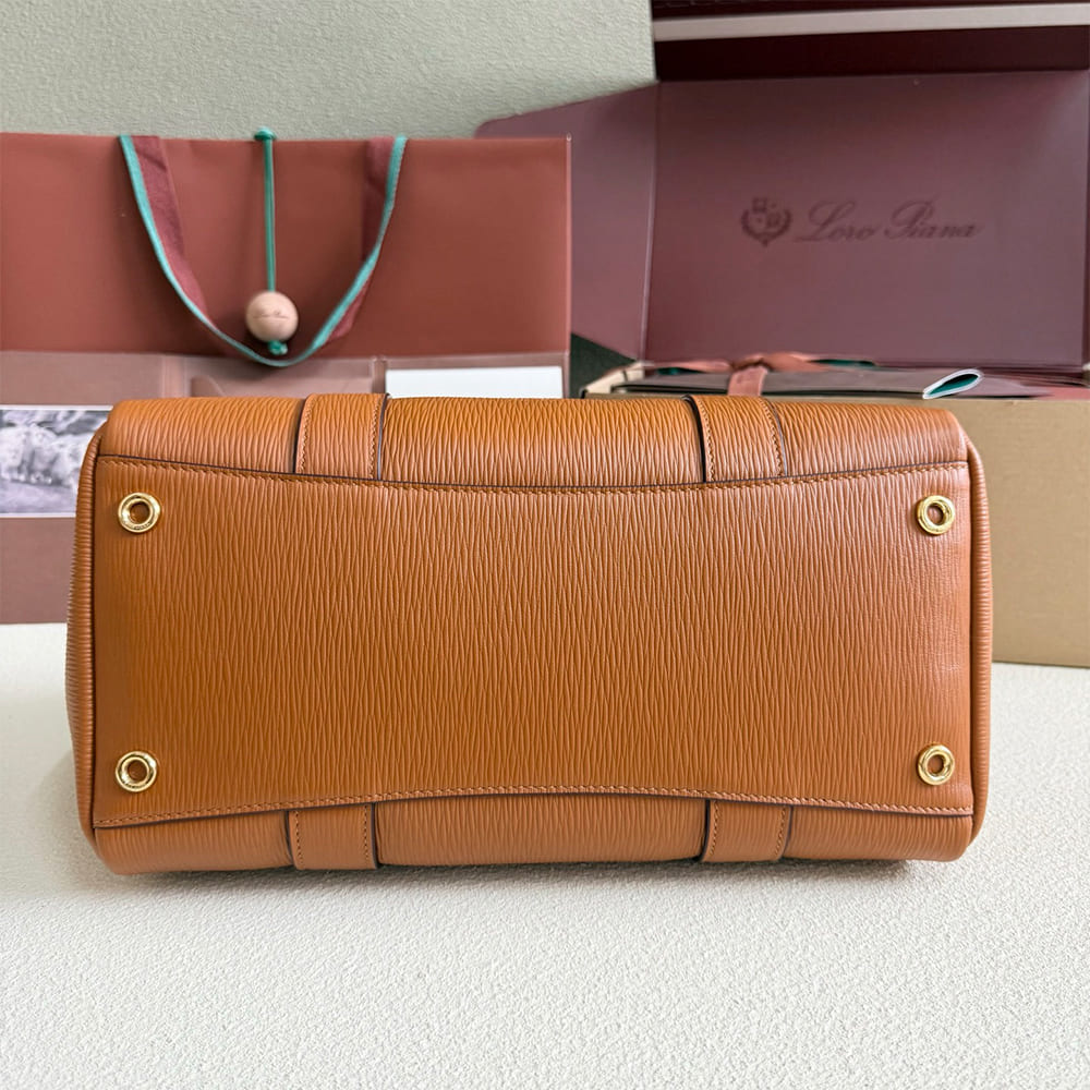L0r0 P1ana Loom bag L32(HIGH-END GRADE)