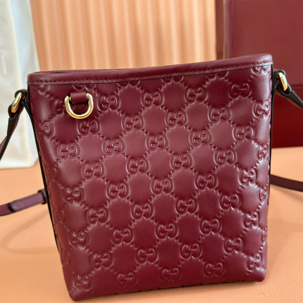 Gvc*1 GG Emblem nano bucket bag(HIGH-END GRADE)