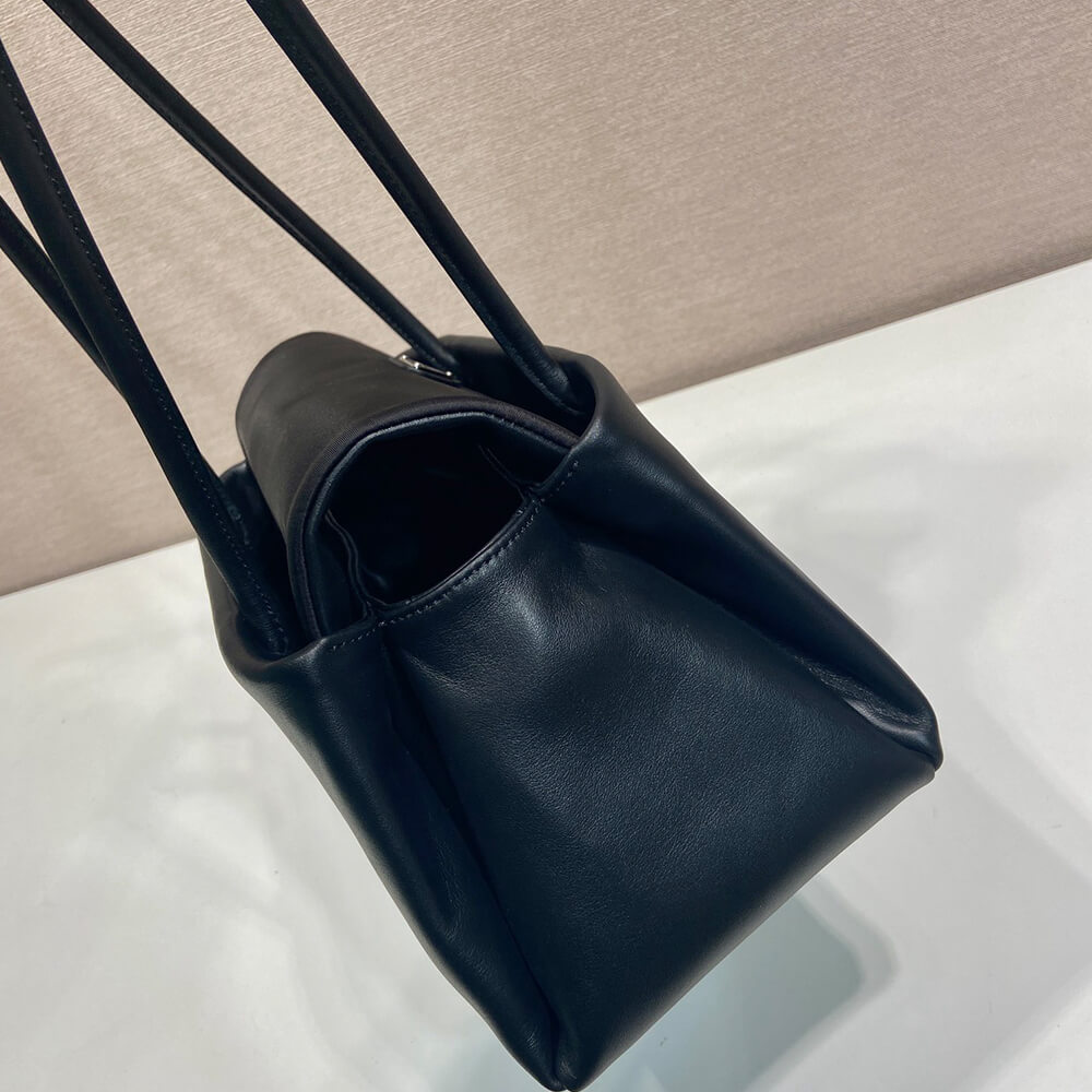 Pra*a Passage medium leather bag with Re-Nylon flap(HIGH-END GRADE)