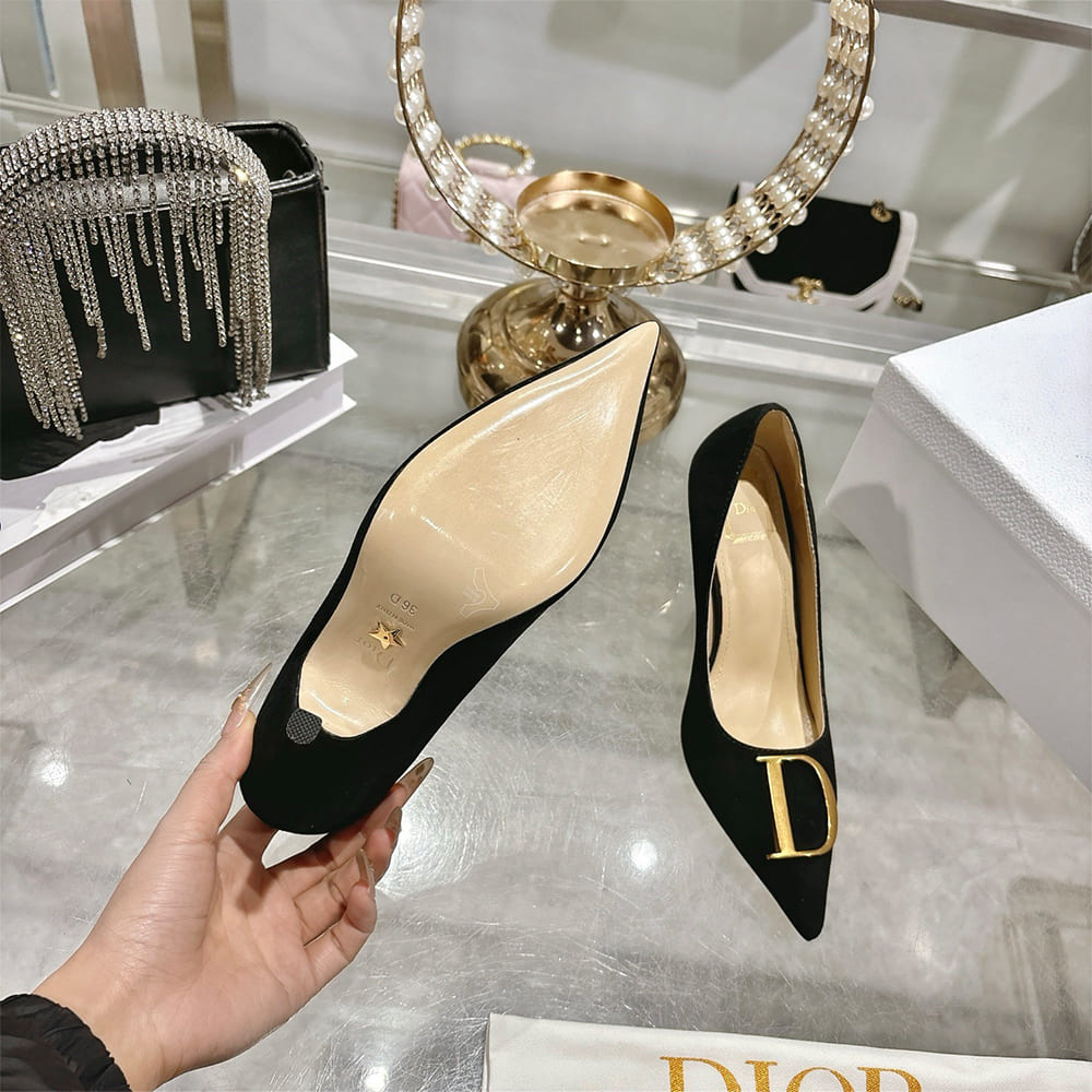 D10r Initials Pump