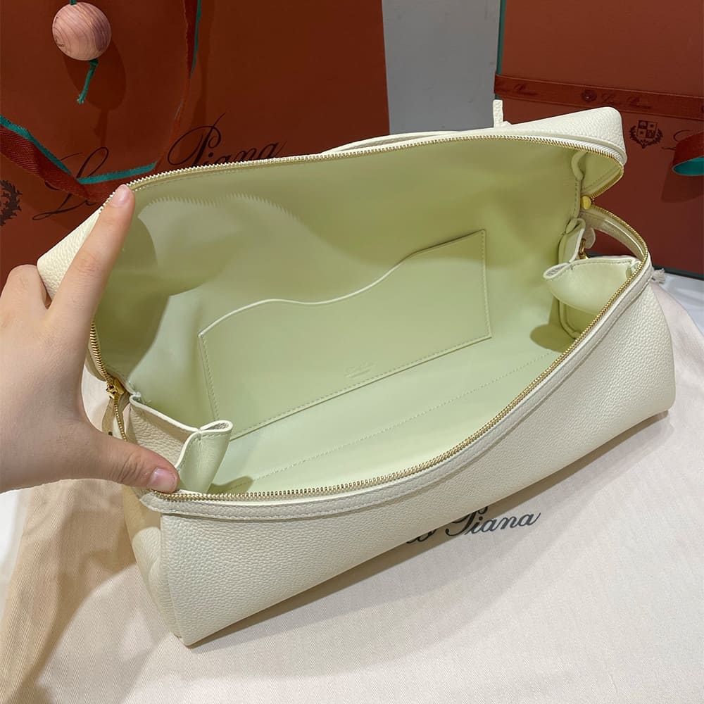 L0r0 P1ana Extra Softy Bag L33(HIGH-END GRADE)