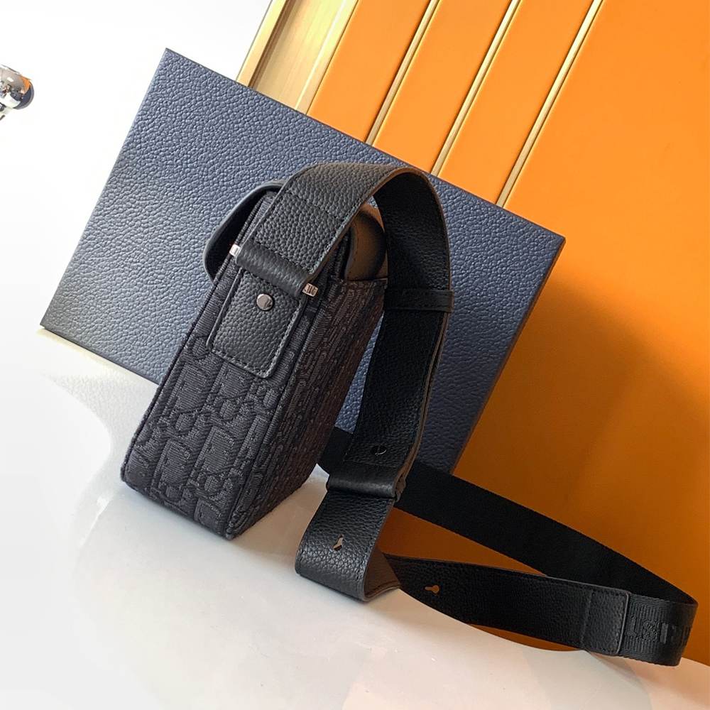 D10r Small Saddle Messenger Bag with Flap(HIGH-END GRADE)