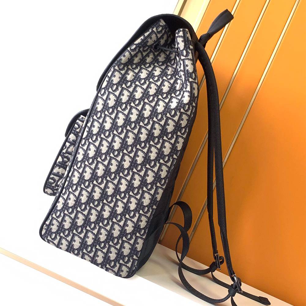 D10r Saddle Backpack with Flap(HIGH-END GRADE)