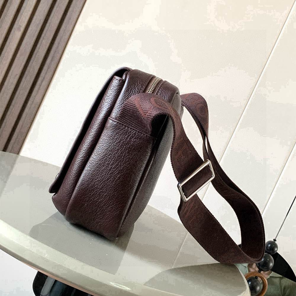 L0ew* Medium Pebble messenger bag(HIGH-END GRADE)