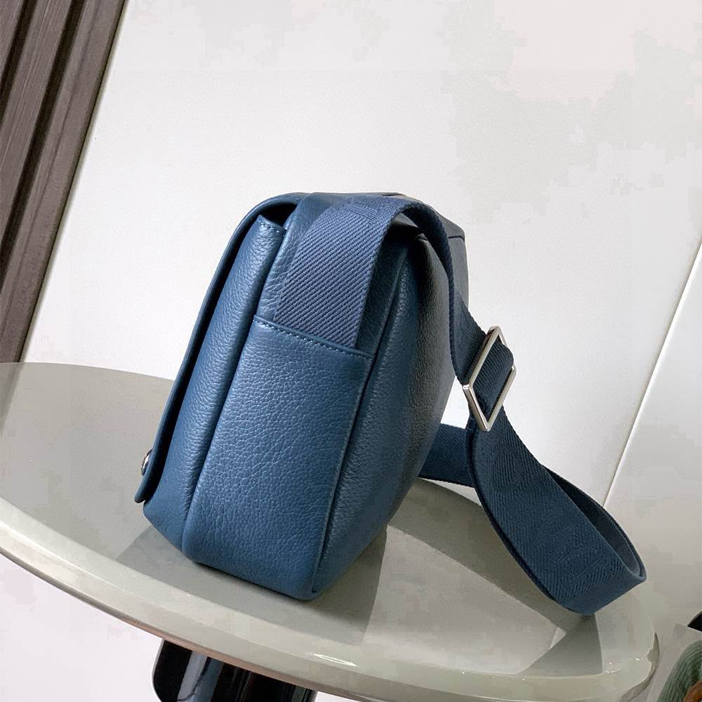 L0ew* Medium Pebble messenger bag(HIGH-END GRADE)